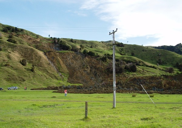 A massive slip has come done at Anaura Bay cutting off all vehicle access and isolating 20 dwellings